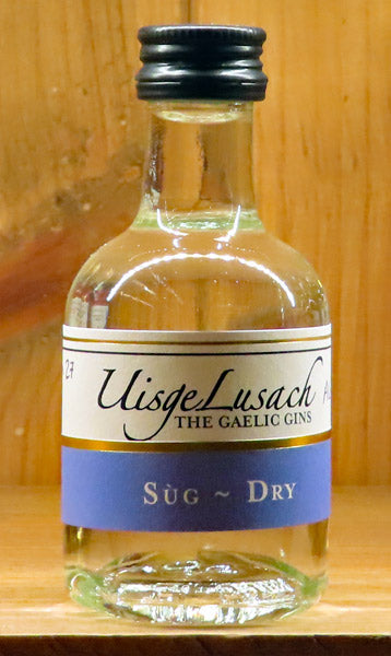 Uisge Lusach: A Gaelic spirit steeped in heritage, its name meaning "herbaceous water." From the Isle of Skye, this gin reflects the island's rich and proud history.